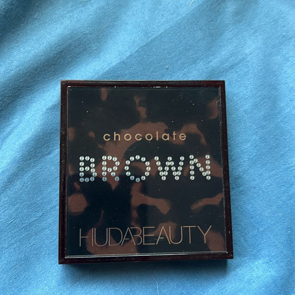 Buds beauty eye shadow palette chocolate brown